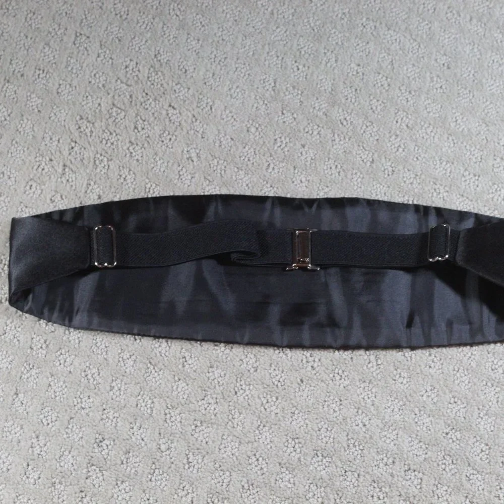 Pronto Uomo Black Suit with Cumber Bun Size: 40R